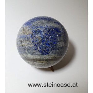 Lapis Lazuli Kugel mit 'Herz'  80mm